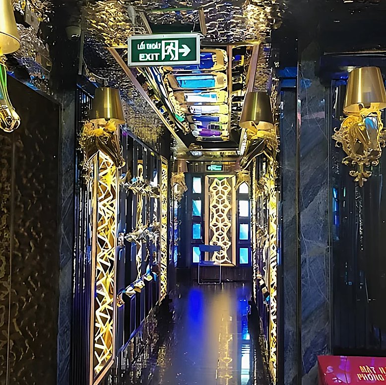 나트랑 킹덤 가라오케 룸 내부