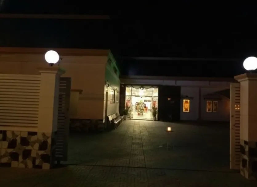 푸꾸옥 N&amp;M 가라오케 룸 좌석